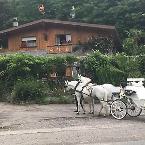  Bed and breakfast Al Cervo Tra I Laghi Italia